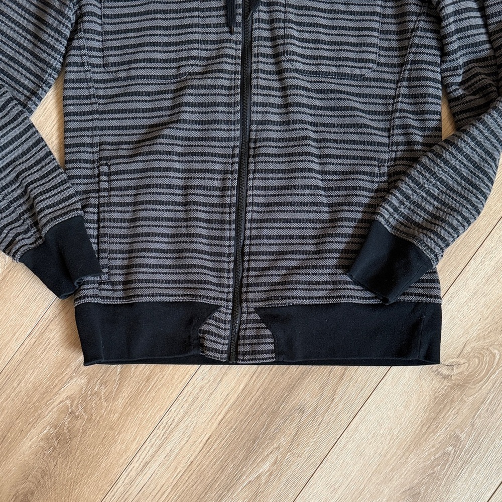 Hurley Men’s Black and Gray Striped Lightweight  full zip Hoodie Jacket Sz M - Picture 5 of 8